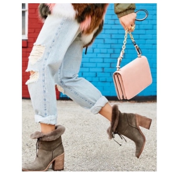 Ugg Jerene Suede Sheepskin Lined Block Heel Boot in Gray S/N 1019692 - Picture 12 of 12